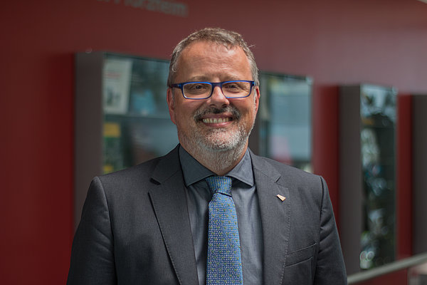 Prof. Dr. Thomas Cleff